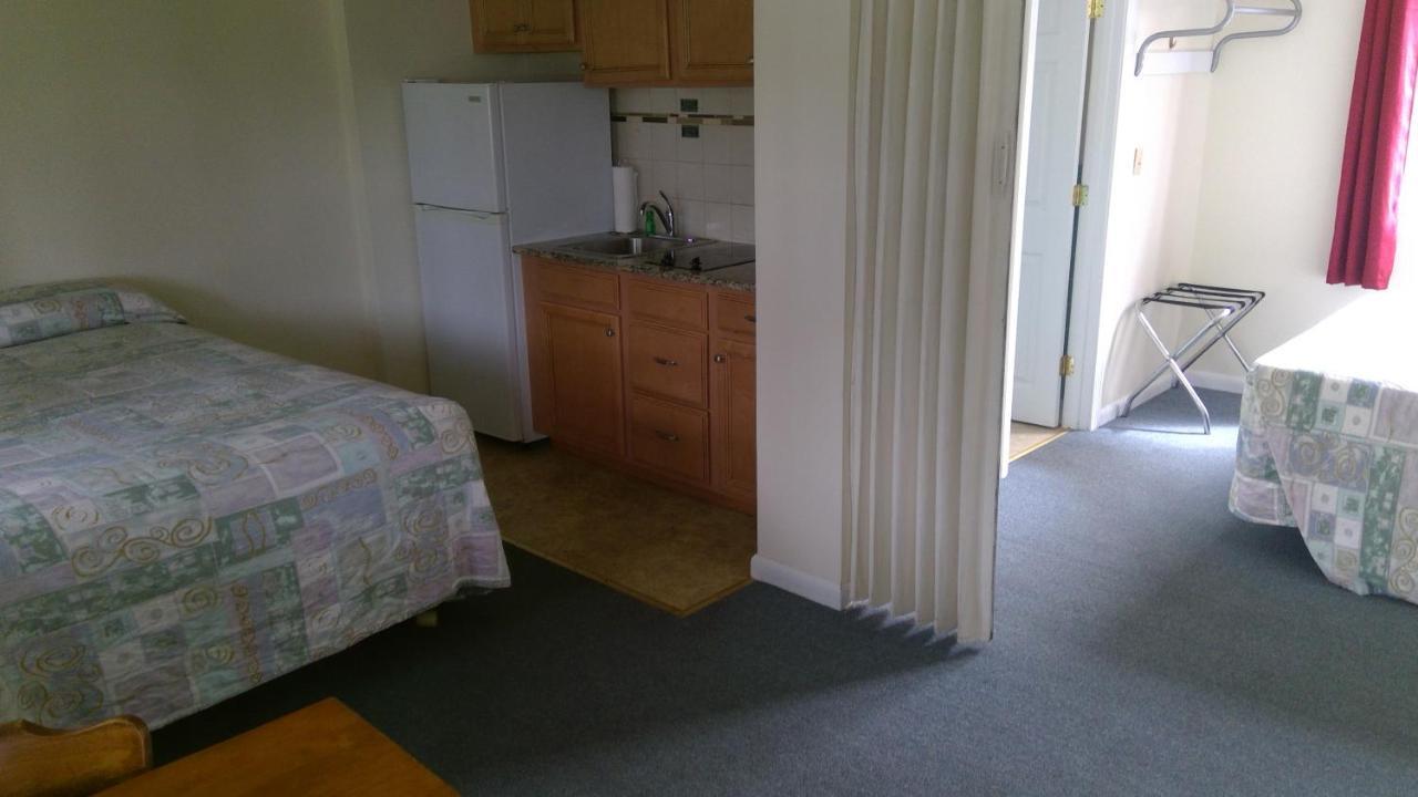 Village Green Motel ยาร์มัธ ภายนอก รูปภาพ